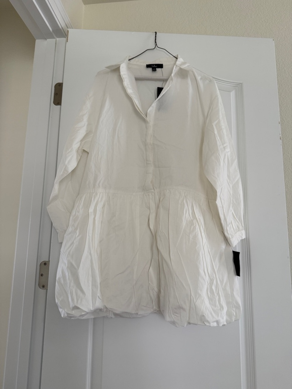 Lulu's White Oversized Button-Front Shirt medium NEW